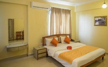 Oyo Apartments Vagator Beach Road Bagian luar foto