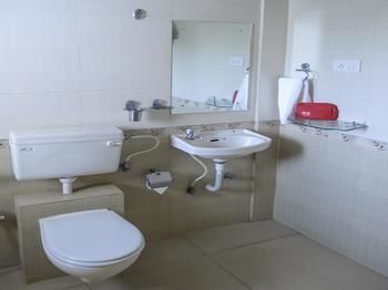 Oyo Apartments Vagator Beach Road Bagian luar foto