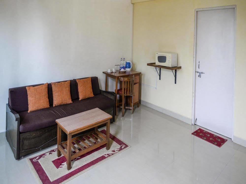 Oyo Apartments Vagator Beach Road Bagian luar foto